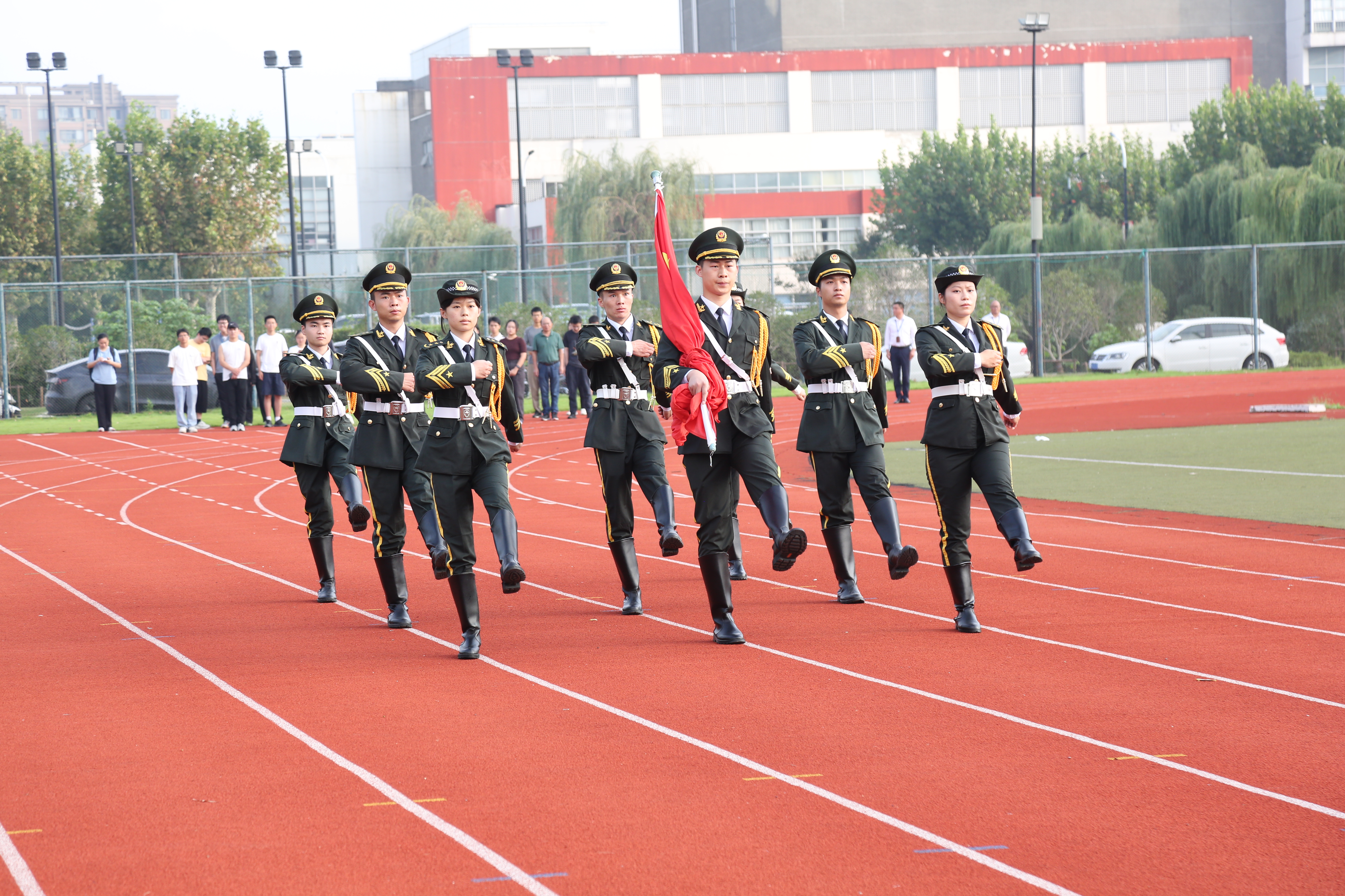 青春告白祖国 青年挺膺担当 sunbet申搏官网举行庆祝中华人民共和国成立75周年升旗仪式