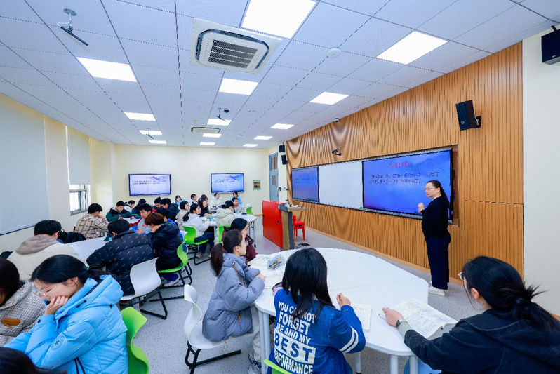 春归杏林，元气启航！走进春季学期开学首日的上中医