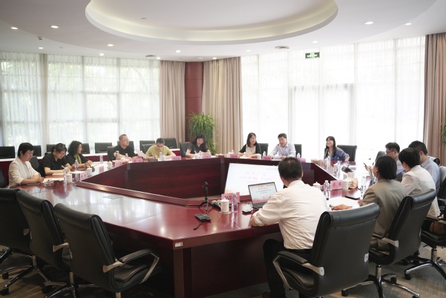 对标国际模式，加快项目改革，“国际暑期学校”项目座谈会在sunbet申搏官网召开