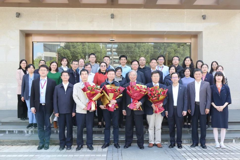 方肇勤、李其忠、王峥涛、沈雪勇四位教授受聘sunbet申搏官方网站终身教授